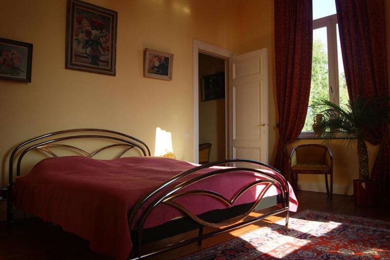 Chateau Neufays Theux Rom bilde