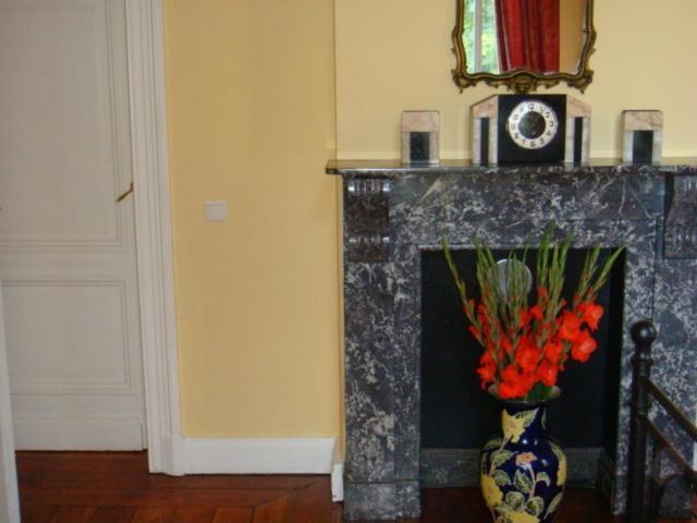 Chateau Neufays Theux Rom bilde