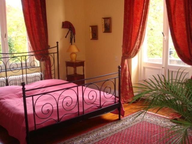 Chateau Neufays Theux Rom bilde