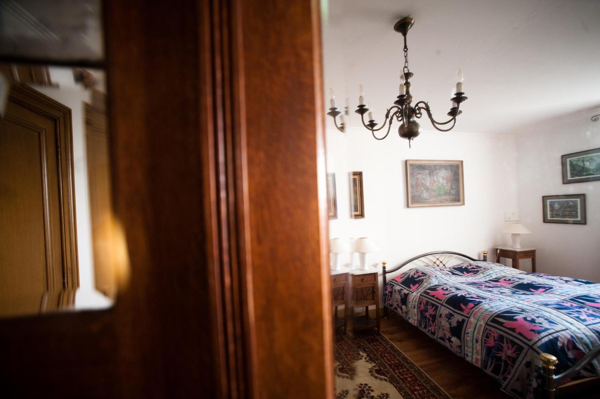 Chateau Neufays Theux Rom bilde