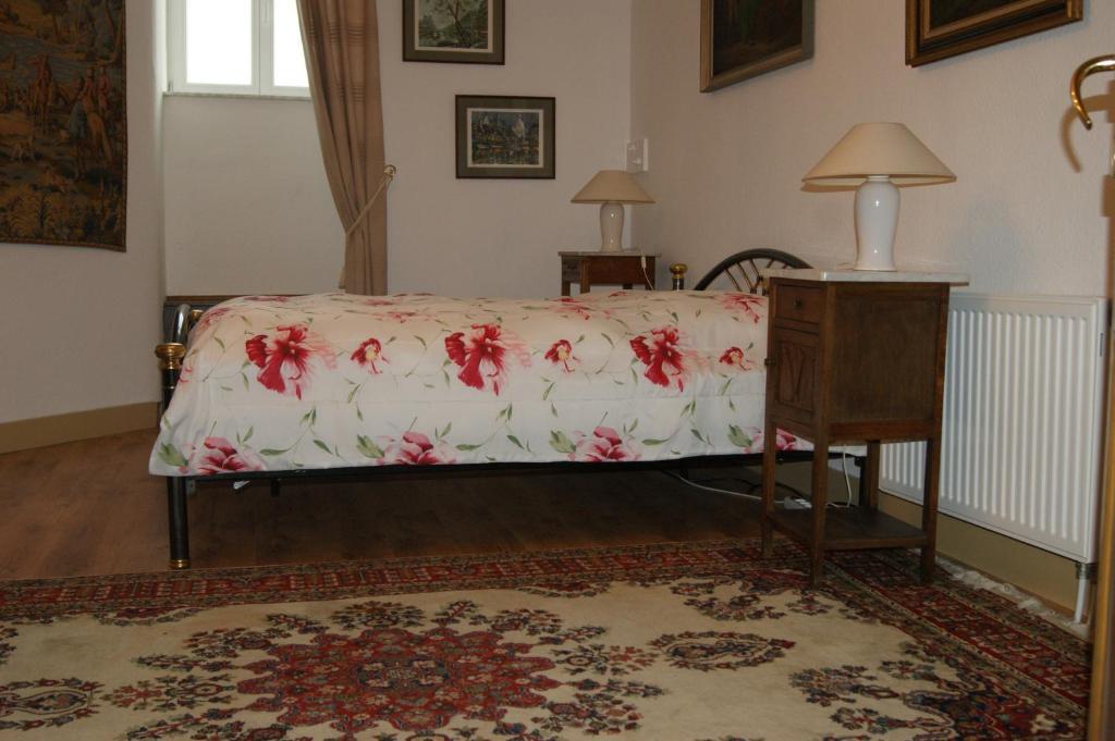 Chateau Neufays Theux Rom bilde